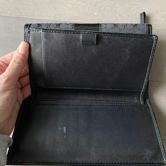 Large Coach Wallet - Picture 5 of 5